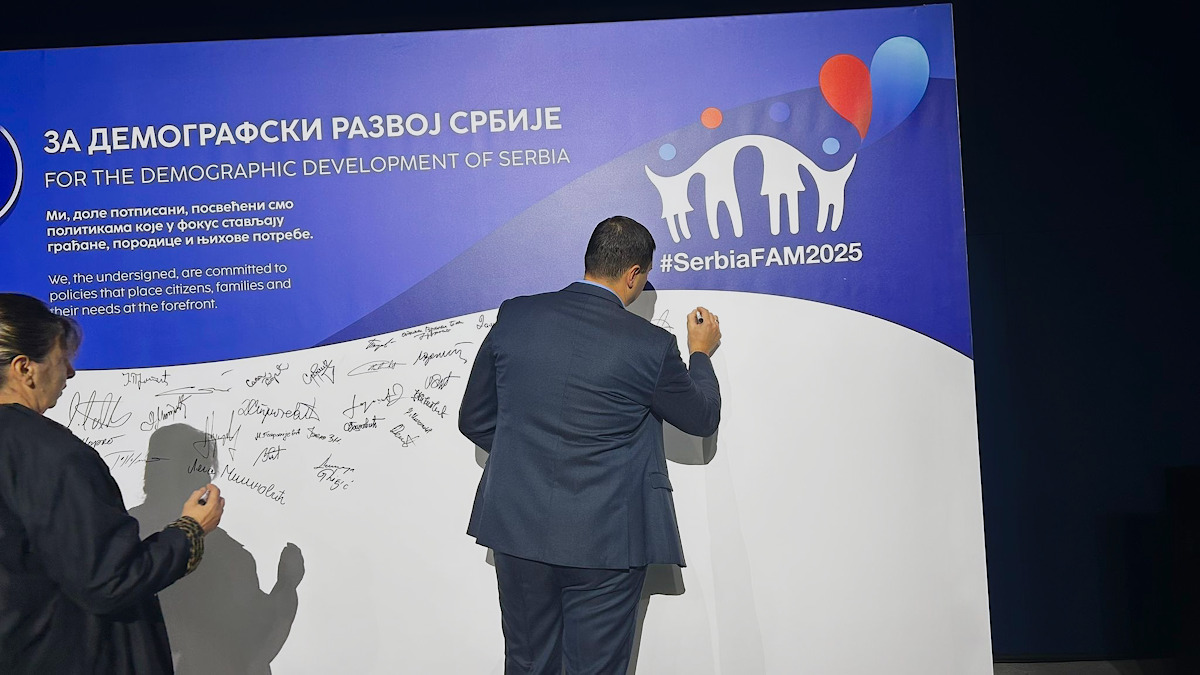 Трећа конференција Србија – наша породица