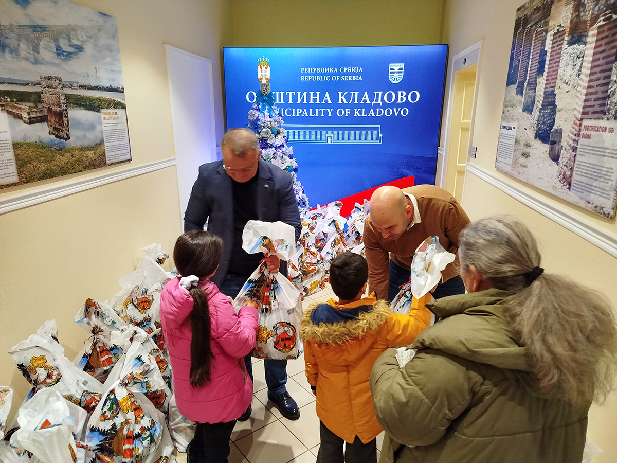 стамбено питање за две самохране мајке