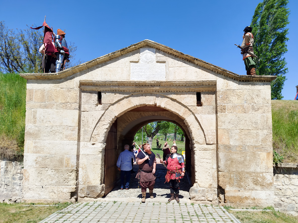 Удружење за очување старих заната и вештина Бели орлови у тврђави Фетислам
