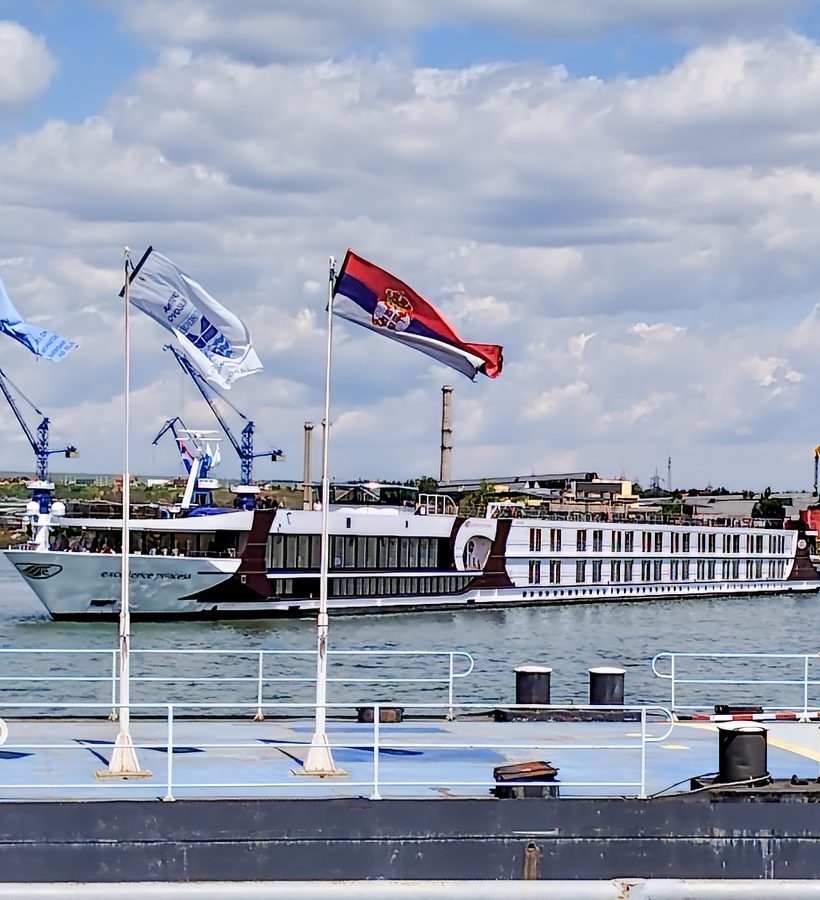 Луксузни брод Excellence princess у Кладову